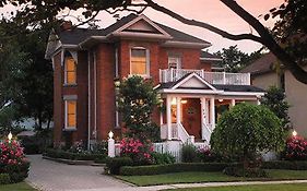 Mornington Rose Bed And Breakfast Stratford On